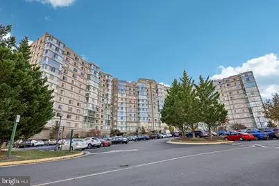 19375 Cypress Ridge Terrace #601, Leesburg, VA 20176 - Photo 3