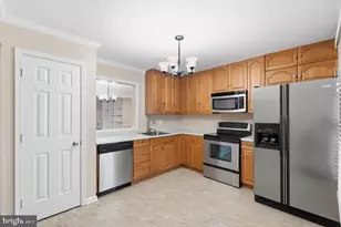 310 S 11th St, Purcellville, VA 20132 - Photo 15