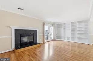 310 S 11th St, Purcellville, VA 20132 - Photo 5