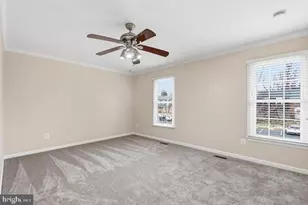 310 S 11th St, Purcellville, VA 20132 - Photo 17