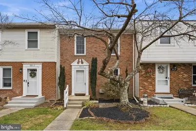 310 S 11th Street, Purcellville, VA 20132 - Photo 1