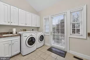 35047 Snickersville Turnpike, Round Hill, VA 20141 - Photo 33