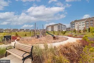 21630 Hawksbill High Cir, Sterling, VA 20164 - Photo 49