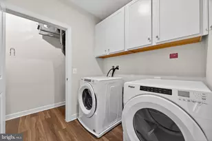 21630 Hawksbill High Cir, Sterling, VA 20164 - Photo 35