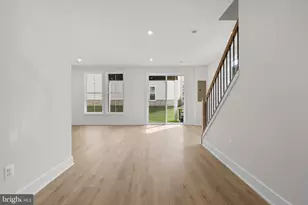 42119 Picasso Sq, Ashburn, VA 20148 - Photo 33