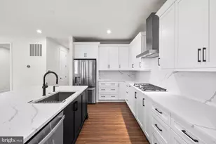 41878 Night Nurse Cir, Brambleton, VA 20148 - Photo 9