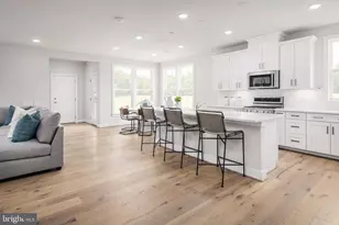 18444 Sugar Snap Cir, Leesburg, VA 20176 - Photo 3