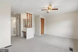 739 Brethour Ct, Sterling, VA 20164 - Photo 15