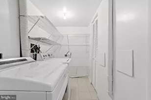 739 Brethour Ct, Sterling, VA 20164 - Photo 23