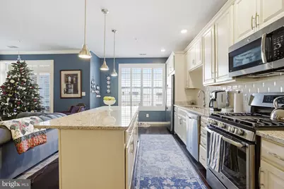 43031 Foxtrail Woods Terrace #103, Ashburn, VA 20148 - Photo 9