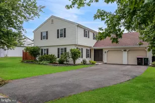 103 Cherry Tree Ct, Sterling, VA 20164 - Photo 3