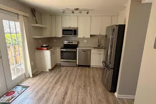 100 Marcum Ct, Sterling, VA 20164 - Photo 3