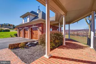 35060 Patience Ct, Round Hill, VA 20141 - Photo 9