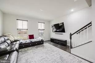 43831 Stubble Cor Sq, Ashburn, VA 20147 - Photo 17