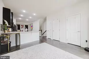 43831 Stubble Cor Sq, Ashburn, VA 20147 - Photo 9