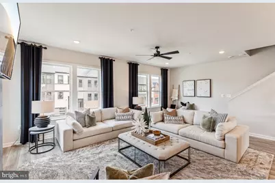 42863 Robins Perch Terrace, Leesburg, VA 20176 - Photo 5