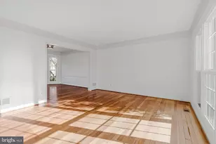 714 Clairmont Ct NE, Leesburg, VA 20176 - Photo 5