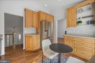 48 McPherson Cir, Sterling, VA 20165 - Photo 7