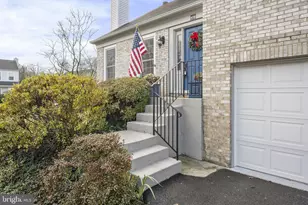 48 McPherson Cir, Sterling, VA 20165 - Photo 3