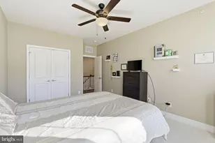 42605 Nubbins Ter, Ashburn, VA 20147 - Photo 17