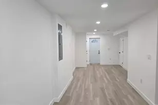 901 Redbud Ln NE, Leesburg, VA 20176 - Photo 7