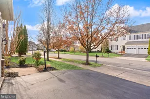 19296 Creek Field Cir, Leesburg, VA 20176 - Photo 7