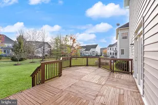 19296 Creek Field Cir, Leesburg, VA 20176 - Photo 59