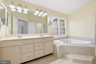 25382 Whippoorwill Terrace, Chantilly, VA 20152 - Photo 41