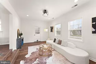 140 S 26th St, Purcellville, VA 20132 - Photo 11