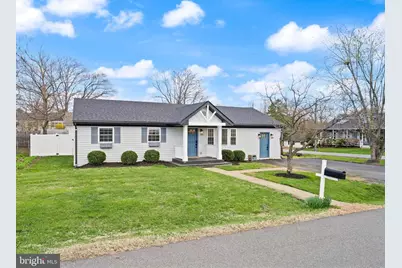 140 S 26th Street, Purcellville, VA 20132 - Photo 1