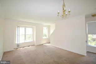 42761 Hollingsworth Terrace, Chantilly, VA 20152 - Photo 13