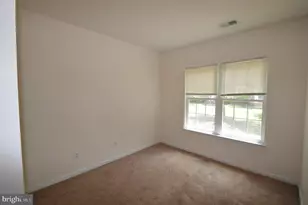 42761 Hollingsworth Terrace, Chantilly, VA 20152 - Photo 5