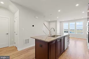 22395 Claude Moore Dr, Ashburn, VA 20148 - Photo 5