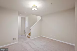 24667 Byrne Meadow Square, Aldie, VA 20105 - Photo 19