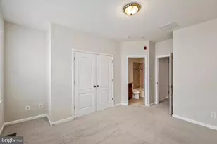 24667 Byrne Meadow Square, Aldie, VA 20105 - Photo 9