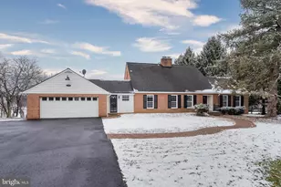 17747 Silcott Springs Rd, Purcellville, VA 20132 - Photo 1