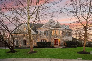 25729 Summerbank Ct, Chantilly, VA 20152 - Photo 1