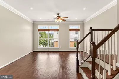 42627 Homefront Terrace, Chantilly, VA 20152 - Photo 9