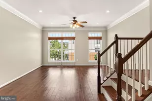 42627 Homefront Terrace, Chantilly, VA 20152 - Photo 9