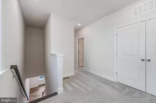 22504 Wilson View Ter, Ashburn, VA 20148 - Photo 17