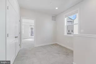 22504 Wilson View Ter, Ashburn, VA 20148 - Photo 19