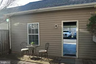 22909 Benson Terrace, Sterling, VA 20166 - Photo 9