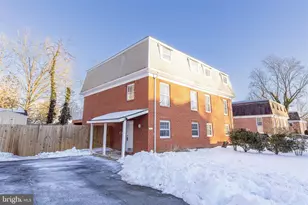 122 Mayfair Dr NE, Leesburg, VA 20176 - Photo 1