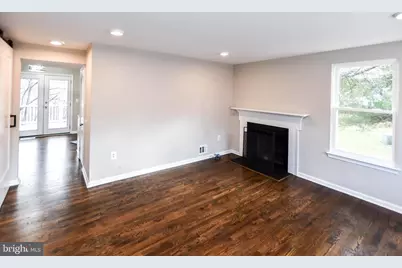 9 Dorrell Court, Sterling, VA 20165 - Photo 5