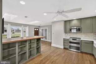 20173 Broad Run Dr, Sterling, VA 20165 - Photo 11