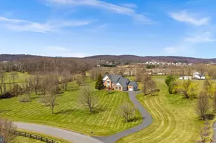 42037 Heaters Island Ct, Leesburg, VA 20176 - Photo 3