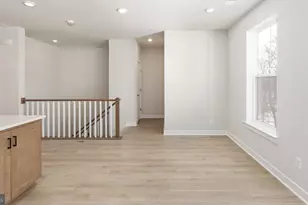 20821 Cloongee Ter, Dulles, VA 20166 - Photo 5