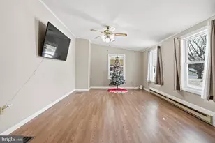 25 S Berlin Pike, Lovettsville, VA 20180 - Photo 9