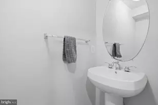 42466 Regal Wood Dr, Ashburn, VA 20148 - Photo 7