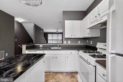 21867 Goodwood Terrace, Ashburn, VA 20147 - Photo 9